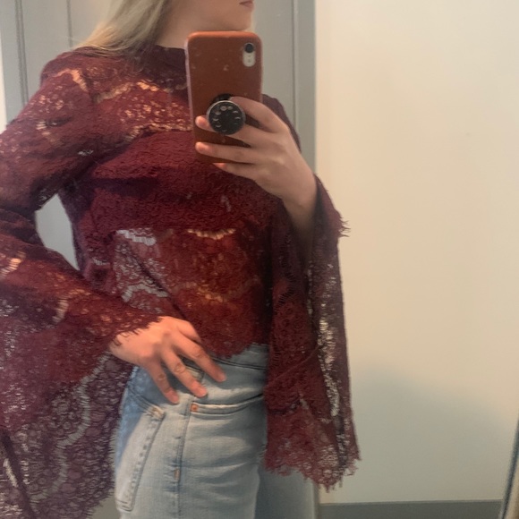 Lace Crop Top - Picture 2 of 3